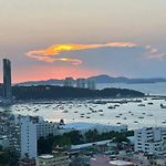 High Floor Sea View At The Base Pattaya By 888