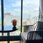 芭提雅海滩公寓预定 高层海景房 免费健身房 临近海滩 23F