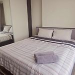 The Base Pattaya Pool View Fast Wifi 5 Min Walk To Beach By Lees Stay