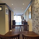 Spacious 2Br Corner Condo - Garden View Balcony - Royal Hill Resort