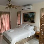 Savan Pool Villa Pattaya Lagoon