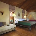Exclusive Balinese Pool Villa In Pattaya