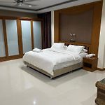 Savan Pool Villa Pattaya Lagoon
