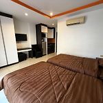 Modern Pool-View Studio With Balcony - Nordic Vip3, Pratumnak Hill