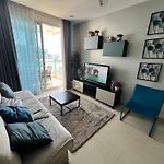 The Palm Wongamat 2Br Beachfront 34Th Floor Panoramic Sea View