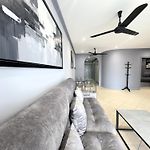Spacious 2-Bedroom Pool-View Condo - Executive Residence 2, Pratumnak