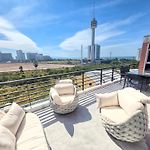 The Ocean Pearl Suites - Steps Waterpark & Market