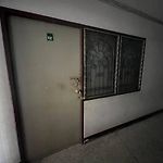 Room 102 In Wanna Apt