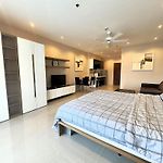 Sea View Studio With Large Balcony At View Talay 5D