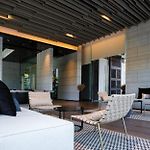 Top Floor Studio With Amazing Sea View