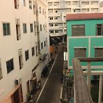 Rouge Service Apartments, Soi Buakhao
