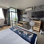 Furnished Studio Near Pattaya Beach - Your Home Away From Home