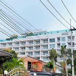 Holi Pty Hotel