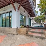 Thai Home 3B Pool Villa Near Hollywood