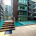 Pool View Studio Pet Friendly Siam Oriantal Tropical Pattaya Thailand