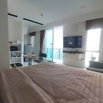 Studio - Pool View - C1 Ccr