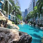 Luxury Studio Resort Pool Centara Avenue