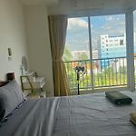 Diamond Suites Resort In The Center Of Pattaya