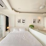 Beautiful Sea View Cozy Condo
