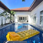 Majestic Residence Pool Villa Private Beach