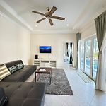 Majestic Residence Pool Villa Private Beach