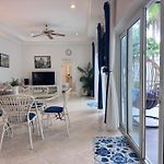 Majestic Residence Pool Villa Private Beach