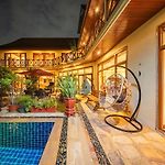 Orchid House Pattaya, Totally Private Pool