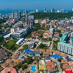 New 2024 - Two Villa Compound - 9Br - Two Pools