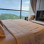 Luxury 2 Bed Room Sea View - Best Location