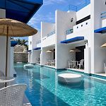 Monalisa Blue Haven Pool Hotel