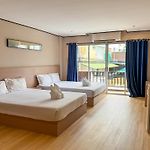 Cocoon Hideaway