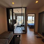 Stay In The Heart Of Pattaya The Base