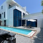 Magnitude Villa 8 Bedroom In Palm Spring Pattaya