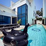 Magnitude Villa 8 Bedroom In Palm Spring Pattaya