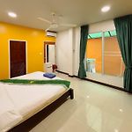 Magnitude 6 Bedroom Villa In Pratumnak