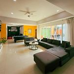 Magnitude 6 Bedroom Villa In Pratumnak