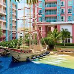 Sea View Condo In Grande Caribbean L Pool L Near Jomtien Beach And Walking Street