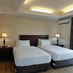 Four Seasons Place Pattaya