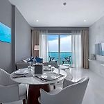 White Sand Beach Residences Pattaya