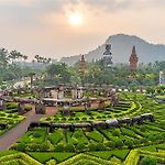บ้านเฉลี่ยสุข บางเสร่