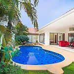 Avoca Pool Villas