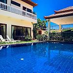 Avoca Pool Villas