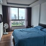 The Peak Towers Sea View Apartments