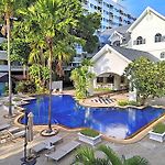 Pooh Beach Resort & Spa