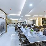 Golden Jomtien Beach Hotel