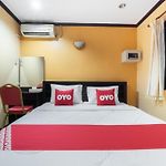 Oyo 75327 Diyana Residence