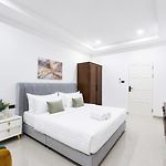 Lagoon Breeze 4Br Pool Villa Near Walking Street Pattaya