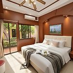 Golden Thai Courtyard