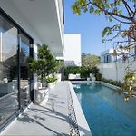 Luxury Pool Villa Near Pattaya Walking Street