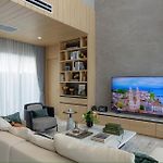Luxury Pool Villa Near Pattaya Walking Street